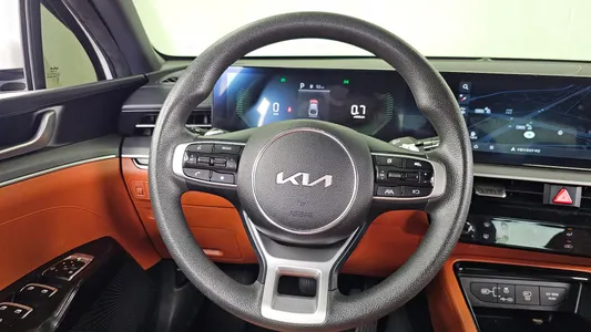 Kia K5 3 2.0 2023 13