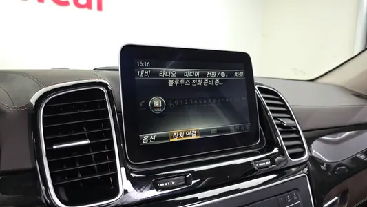 Mercedes-Benz GLS-Class X166 GLS500 4MATIC 2017 26