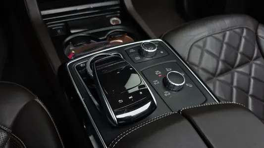 Mercedes-Benz GLS-Class X166 GLS500 4MATIC 2017 29
