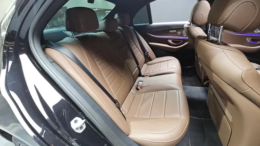 Mercedes-Benz E-Class W213 E300e 4MATIC 2021 11