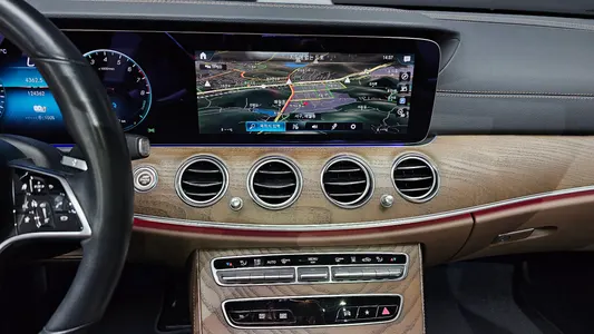 Mercedes-Benz E-Class W213 E300e 4MATIC 2021 15
