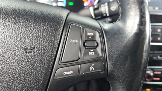 Kia K7 700h 2014 29