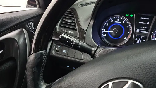 Hyundai Grandeur HG HG240 2014 19