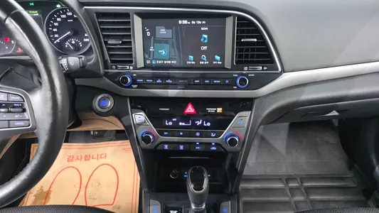 Hyundai AD 1.6 GDI 2017 16
