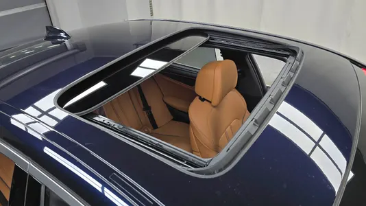 BMW 5 Series (G30) 520i M 2023 30