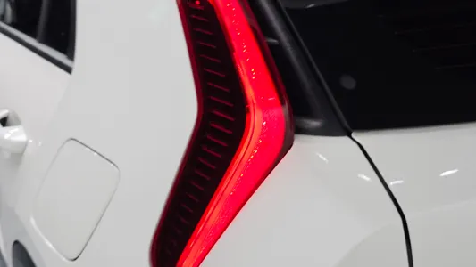 Kia 디 니로 2025 23