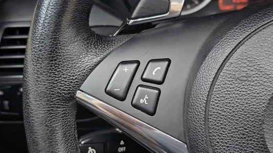 BMW 6 Series (E63) 650i 2008 13