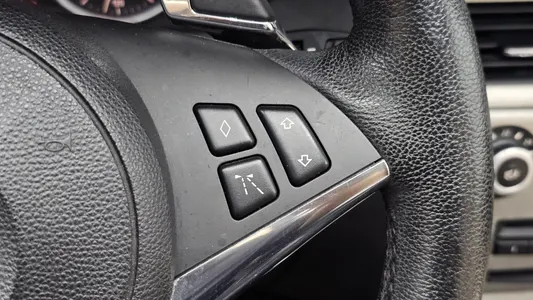 BMW 6 Series (E63) 650i 2008 14