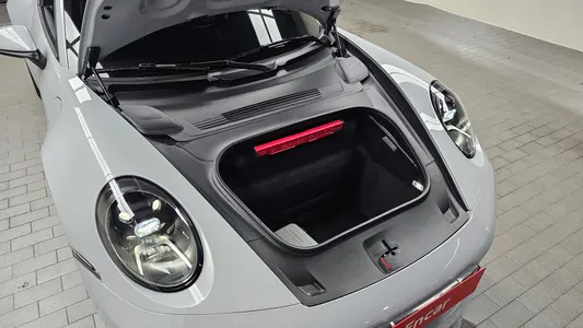 Porsche 911 (992) 2024 5