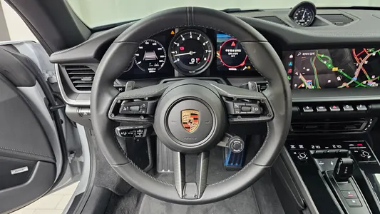 Porsche 911 (992) 2024 12