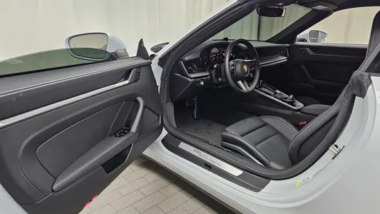 Porsche 911 (992) 2024 9
