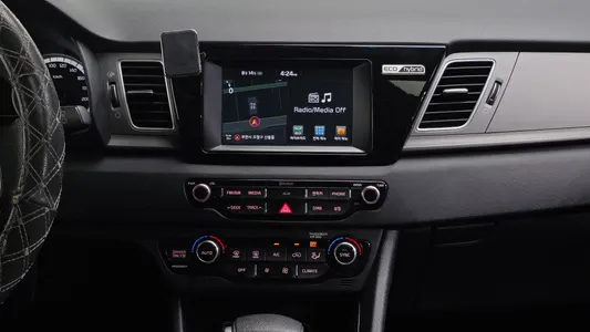 Kia Niro 2017 13