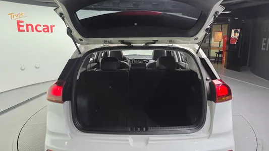 Kia Niro 2017 20