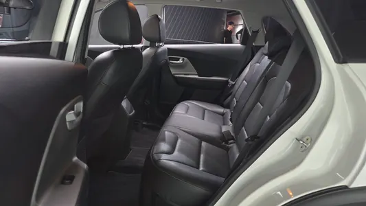 Kia Niro 2017 26
