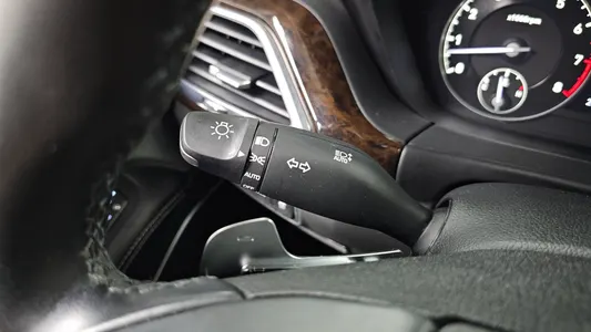 Genesis G90 3.8 2019 12