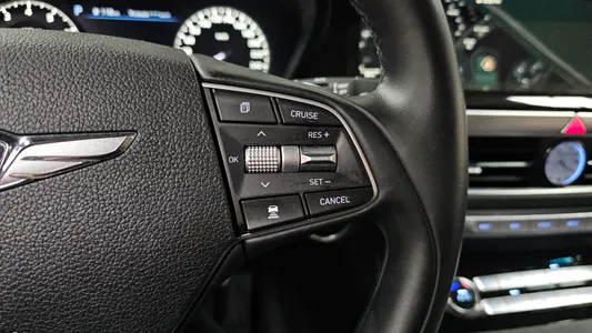 Genesis G90 3.8 2019 16