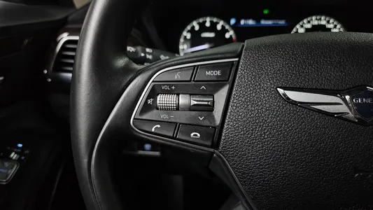 Genesis G90 3.8 2019 17
