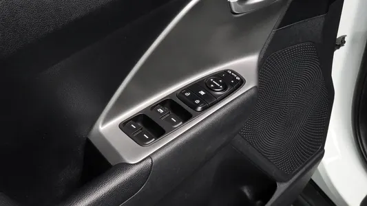 Kia 니로 플러스 2022 16
