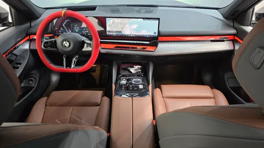 BMW 5 Series (G60) 530i xDrive M 2024 7