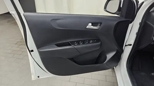 Kia (JA) 2023 25