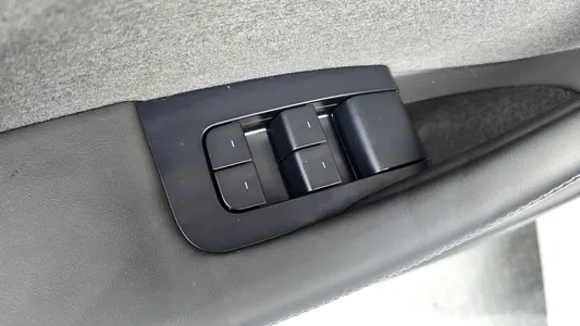 Tesla 3 RWD 2024 20