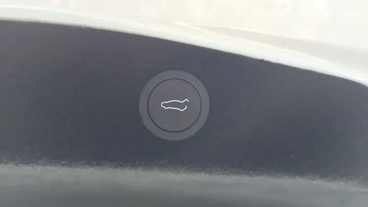 Tesla 3 RWD 2024 16