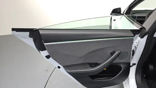 Tesla 3 RWD 2024 26