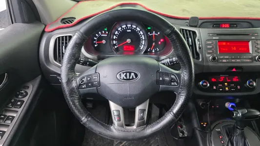 Kia R 2WD 2013 14