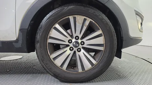 Kia R 2WD 2013 21