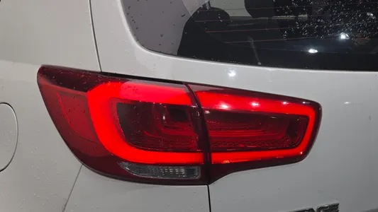 Kia R 2WD 2013 23