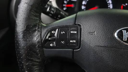 Kia R 2WD 2013 28