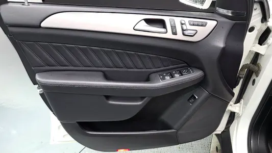 Mercedes-Benz GLE-Class W166 GLE350 d 4MATIC 2017 24