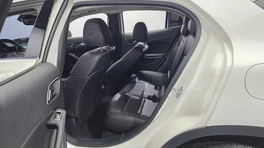 Mercedes-Benz GLA-Class X156 GLA220 2017 11