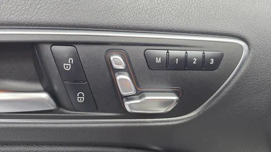Mercedes-Benz GLA-Class X156 GLA220 2017 31