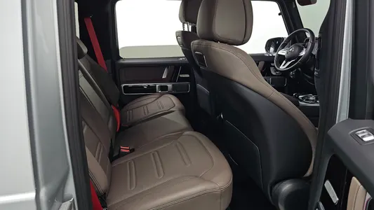 Mercedes-Benz G-Class W463b G400d 2023 11