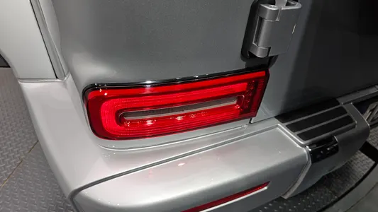 Mercedes-Benz G-Class W463b G400d 2023 23