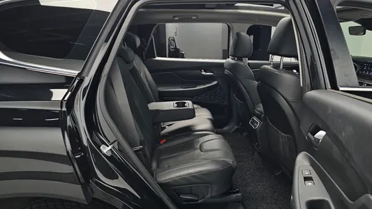 Hyundai 싼타페 HEV 1.6 2WD 2021 11