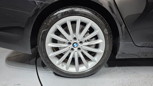 BMW 5 Series (G30) 530i 2023 5