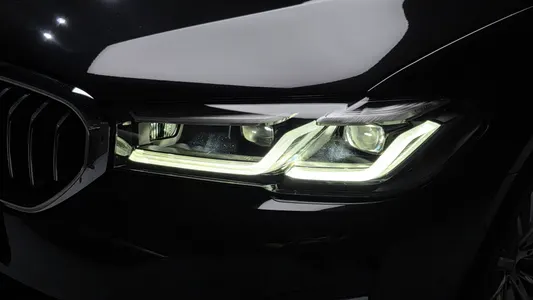 BMW 5 Series (G30) 530i 2023 22