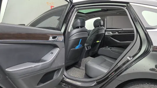 Genesis G80 3.3 GDI AWD 2018 17