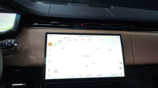 Land Rover 3 D300 HSE 2023 16