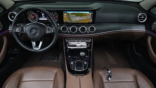 Mercedes-Benz E-Class W213 E220d 4MATIC 2017 6