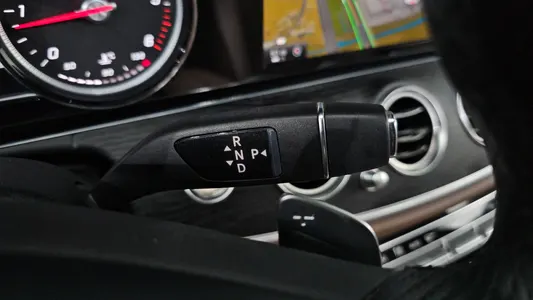 Mercedes-Benz E-Class W213 E220d 4MATIC 2017 8
