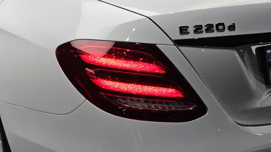 Mercedes-Benz E-Class W213 E220d 4MATIC 2017 23