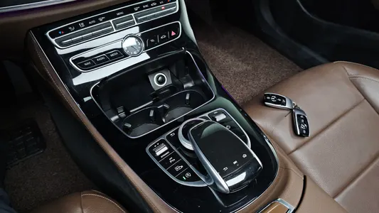 Mercedes-Benz E-Class W213 E220d 4MATIC 2017 29