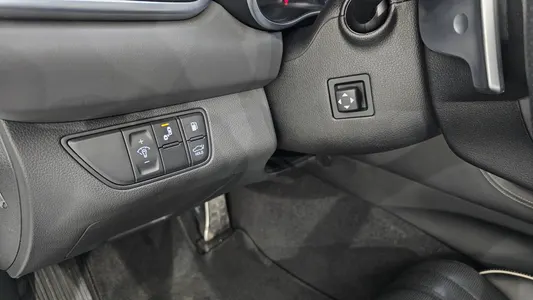 Genesis G70 2.2D 2019 16