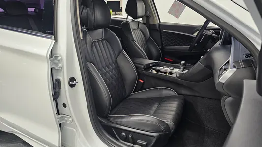 Genesis G70 2.2D 2019 26