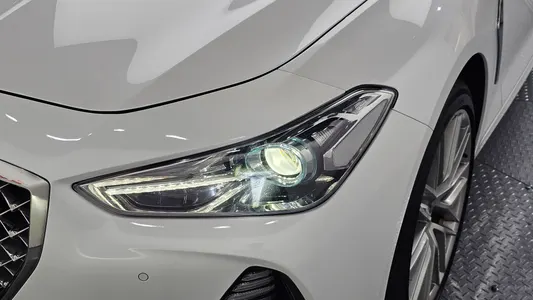 Genesis G70 2.2D 2019 22