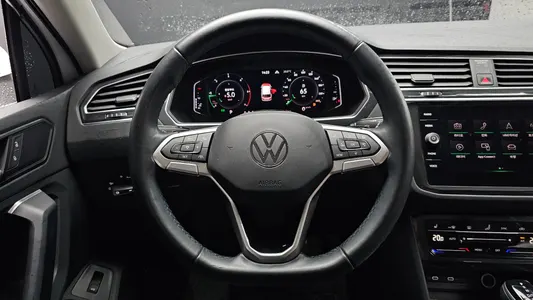 Volkswagen 2 2.0 TDI 2021 11