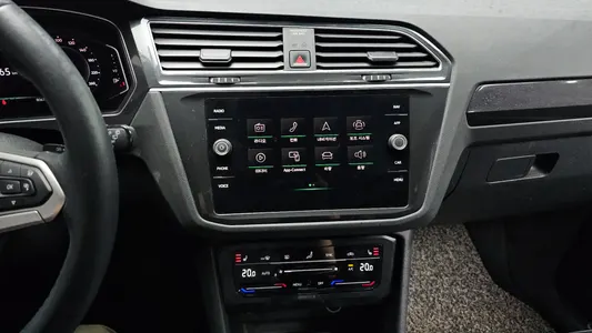 Volkswagen 2 2.0 TDI 2021 12